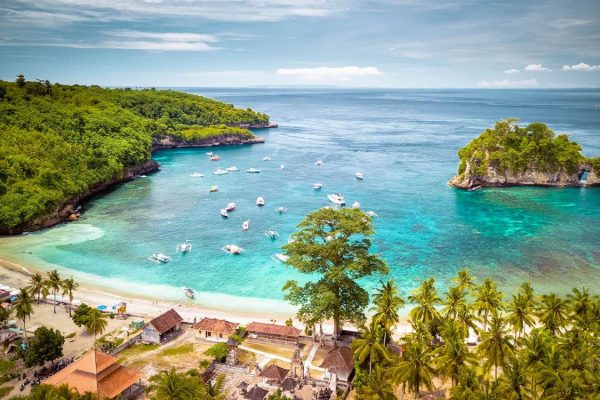 crystal-bay-beach-nusa-penida-bali-drone-1-source.dailytravelpill